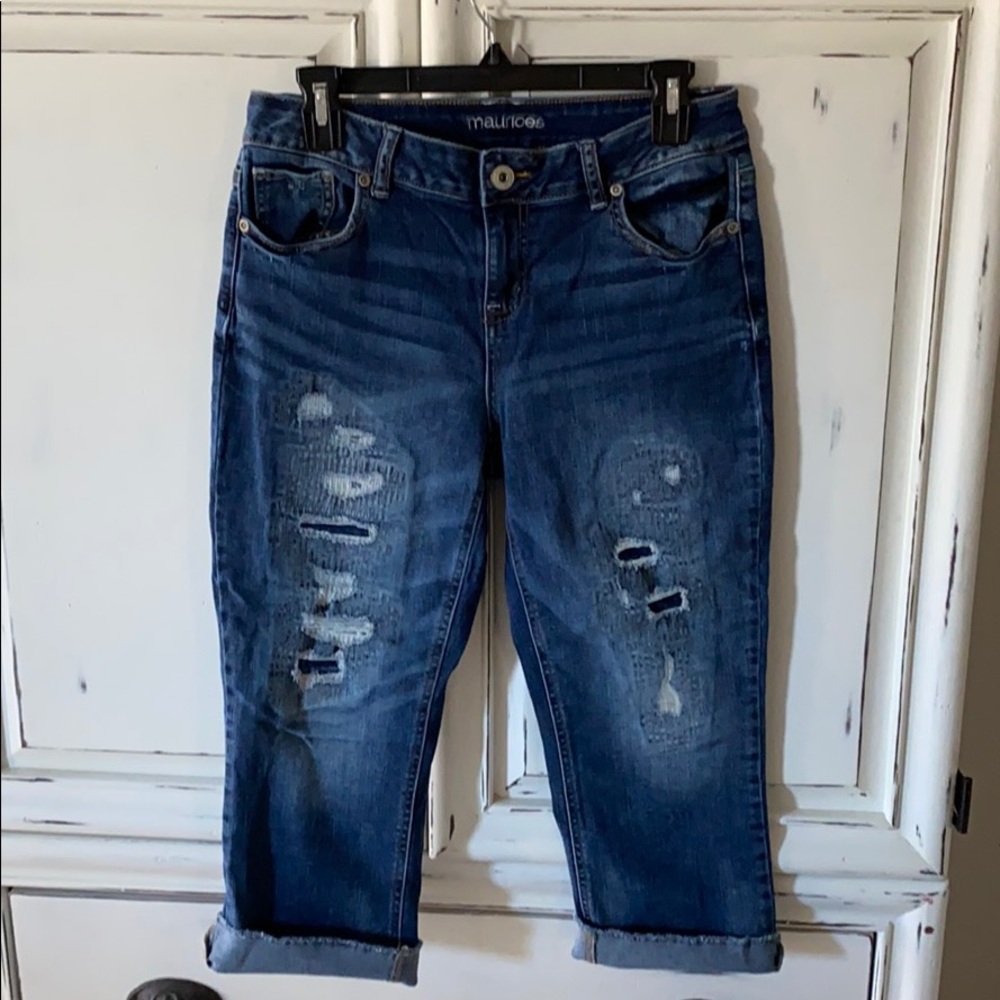 Maurice’s Destroyed Denim Cropped Jeans Sz 7/8